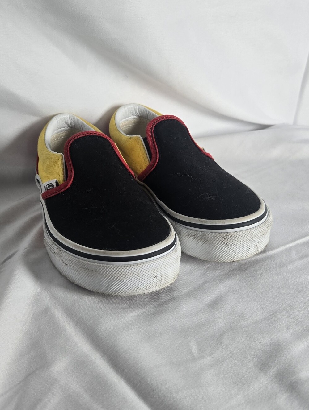 Vans Customs Slip-On Shoes Flame Flame Graphic Red Yellow Black | Kids Size 10.5